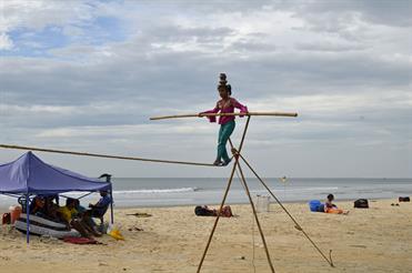 01 Mobor-Beach_and_Cavelossim-Beach,_Goa_DSC6374_b_H600